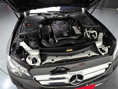 MERCEDES-BENZ E-CLASS - 7