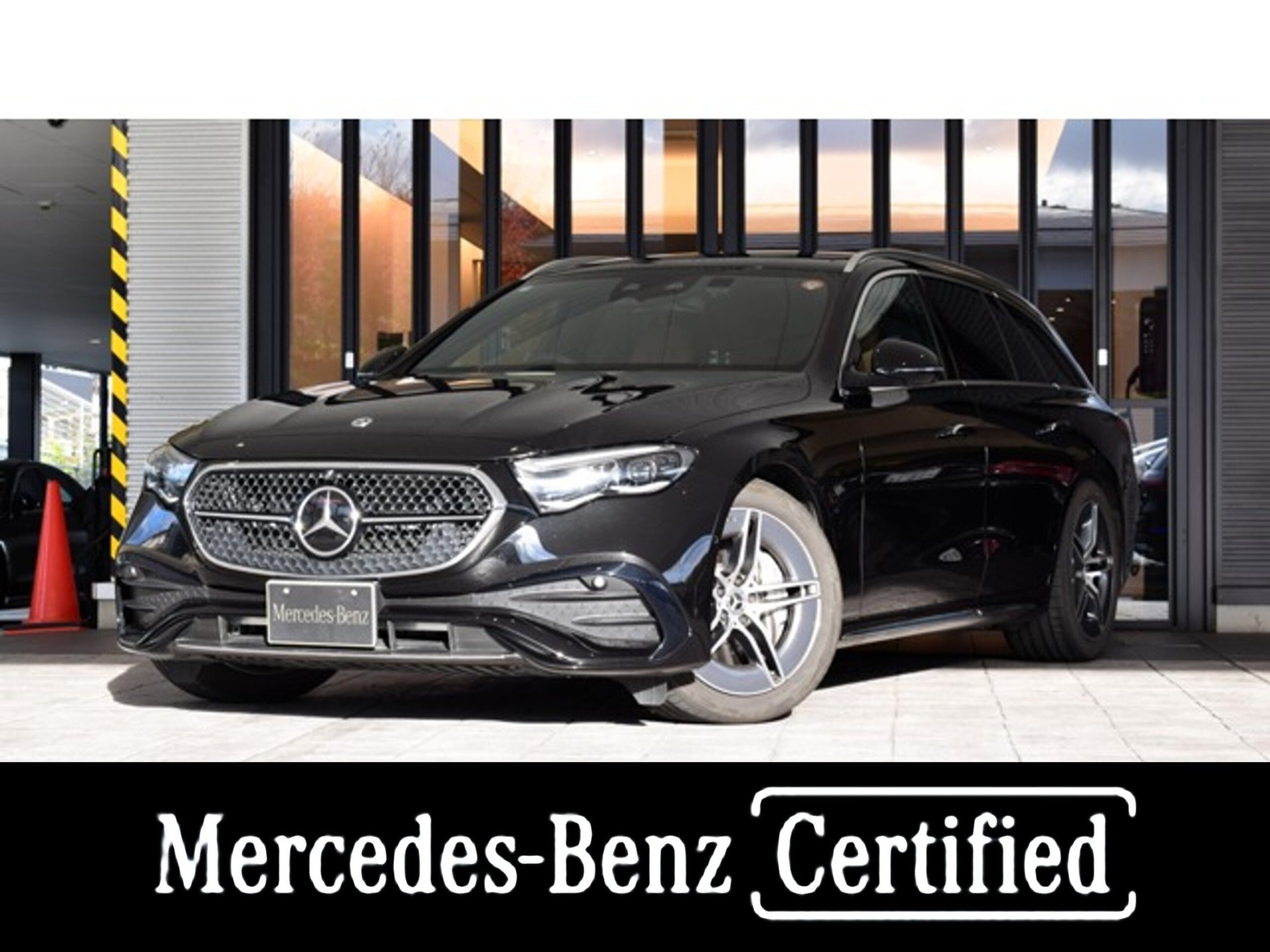 MERCEDES-BENZ E-CLASS WAGON - View 1