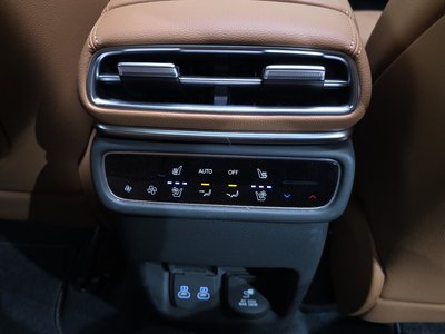 صورة مصغرة 18 لـ 2024 Genesis GV80