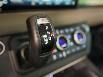 LAND ROVER DEFENDER - 9