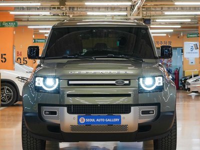 LAND ROVER DEFENDER - 2