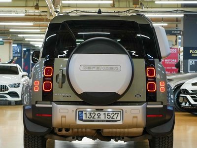 LAND ROVER DEFENDER - 3