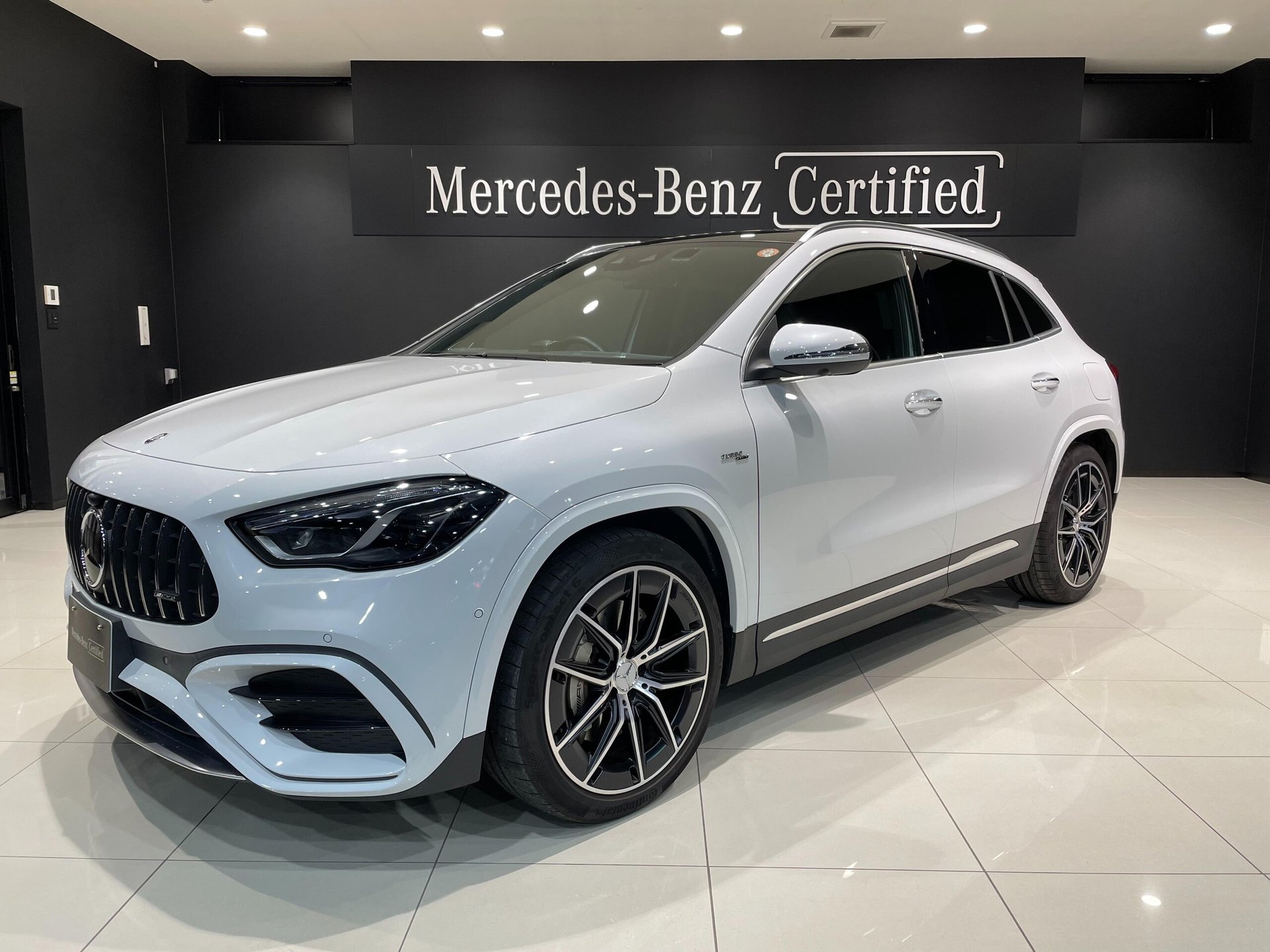MERCEDES-BENZ GLA AMG - View 1
