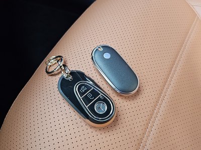 2025 Mercedes-BENZ GLC — миниатюра 28