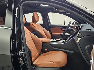 2025 Mercedes-BENZ GLC — миниатюра 16