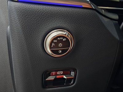 2025 Mercedes-BENZ GLC — миниатюра 26
