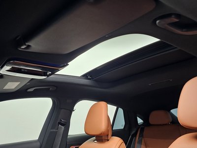 2025 Mercedes-BENZ GLC — миниатюра 29