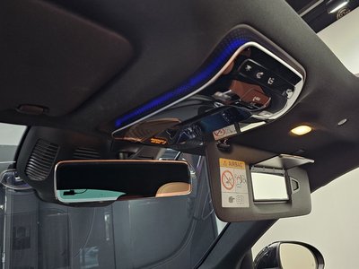 2025 Mercedes-BENZ GLC — миниатюра 30
