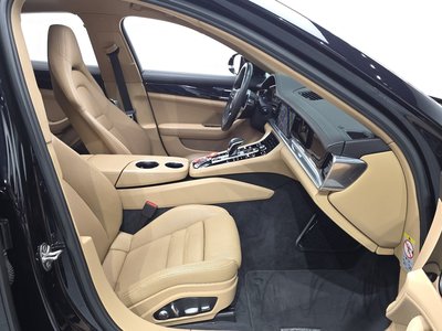 PORSCHE PANAMERA - 10