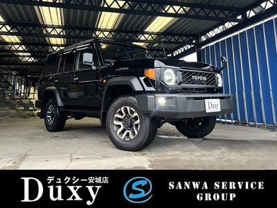 TOYOTA LAND CRUISER 70 - 2