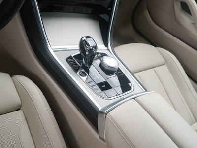 2019 BMW 8 SERIES — миниатюра 12