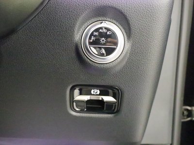 صورة مصغرة 29 لـ 2025 Mercedes-BENZ C-CLASS
