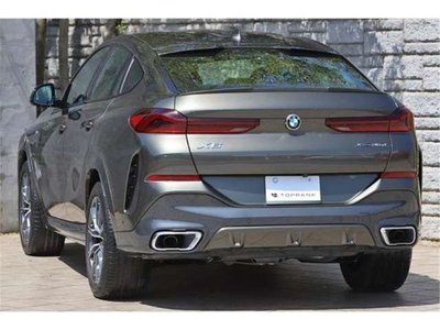 2021 BMW BMW X6 — миниатюра 18