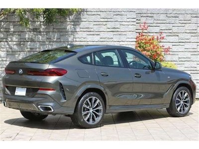 2021 BMW BMW X6 — фото 2