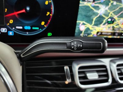 MERCEDES-BENZ GLS - 9