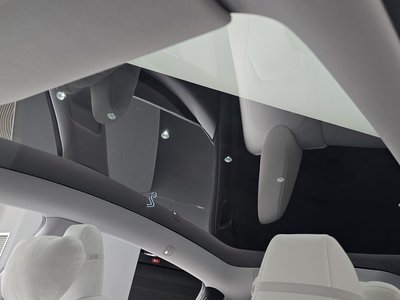 2025 Tesla MODEL Y — миниатюра 24