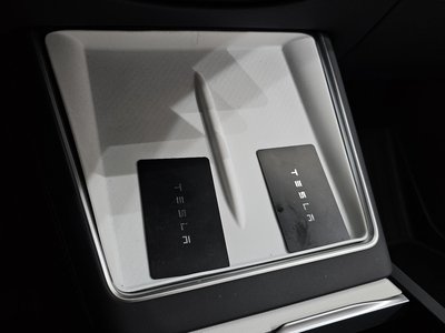 2025 Tesla MODEL Y — миниатюра 30