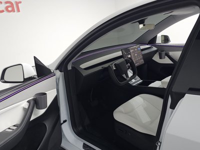 2025 Tesla MODEL Y — миниатюра 13