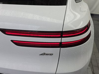 صورة 10 لـ 2022 Genesis GV70