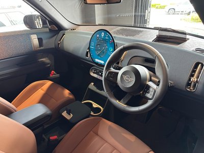 MINI COUNTRYMAN - 10