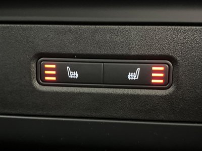 LAND ROVER DEFENDER - 6