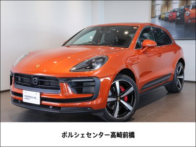 PORSCHE MACAN - 1