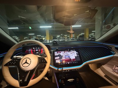 MERCEDES-BENZ E-CLASS - 4