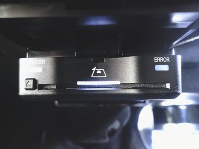 MERCEDES-BENZ EQE - 10