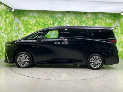 2024 Toyota ALPHARD — фото 2