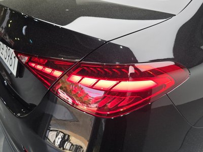 MERCEDES-BENZ C-CLASS - 10