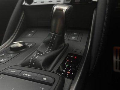 2023 Lexus IS 缩略图 11