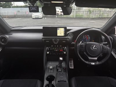 2023 Lexus IS photo 2