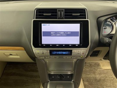 TOYOTA LAND CRUISER PRADO - 7