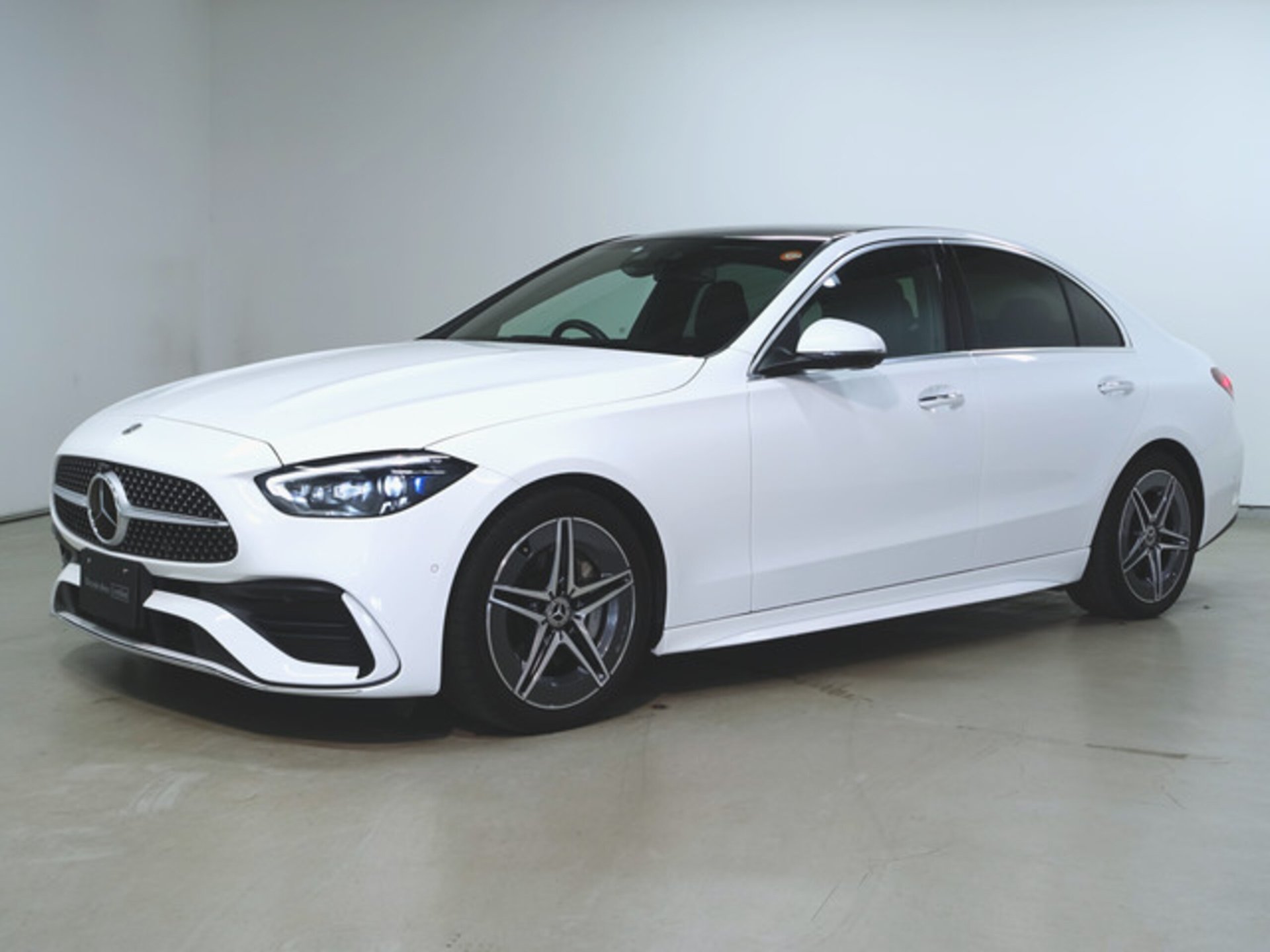 MERCEDES-BENZ C-CLASS - View 1