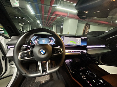 2024 BMW 5 SERIES — миниатюра 11