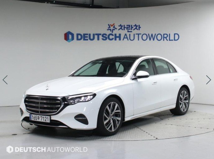 MERCEDES-BENZ E-CLASS - View 1