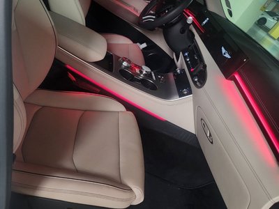2024 Genesis GV70 — миниатюра 17