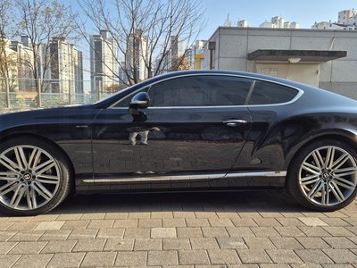 BENTLEY CONTINENTAL - 10