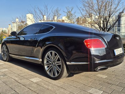 BENTLEY CONTINENTAL - 4