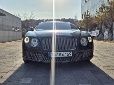 BENTLEY CONTINENTAL - 1
