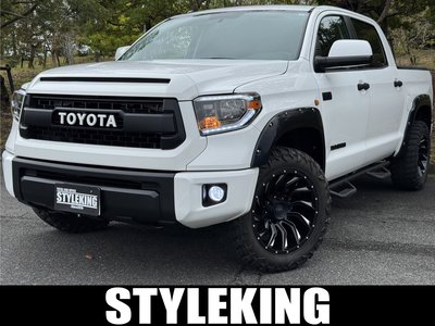 TOYOTA TUNDRA