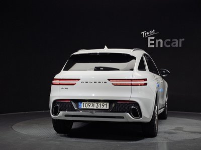 2021 Genesis GV70 photo 3