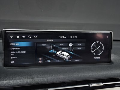 2021 Genesis GV70 — миниатюра 19