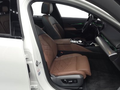 صورة مصغرة 17 لـ 2024 BMW 5 SERIES