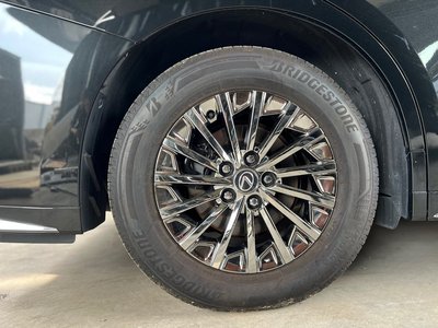 2024 Lexus LM — миниатюра 25