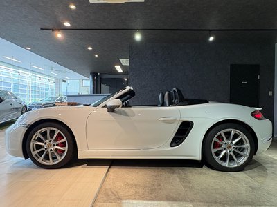 صورة 11 لـ 2017 Porsche 718
