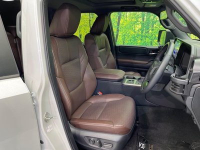 TOYOTA LAND CRUISER 250 - 8