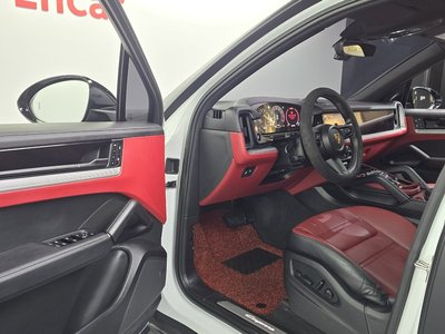 PORSCHE CAYENNE - 10