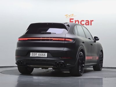 PORSCHE CAYENNE - 4