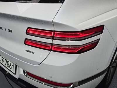 GENESIS GV80 - 10